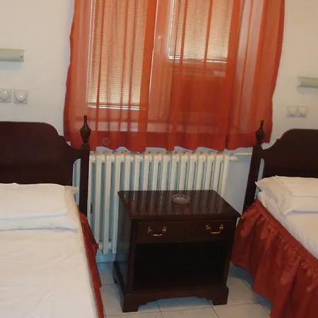 Hostel Ferijalen Dom