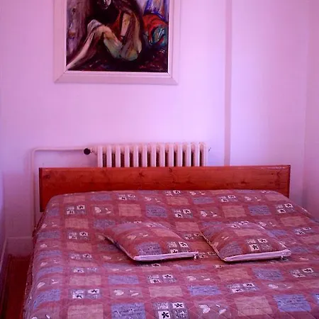 Ferijalen Dom Hostel